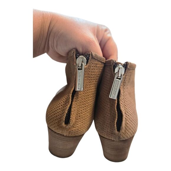 Aquatalia Xcellent perforated Tan Suede Ankle Boots Women's Booties Size 7 - Picture 4 of 7